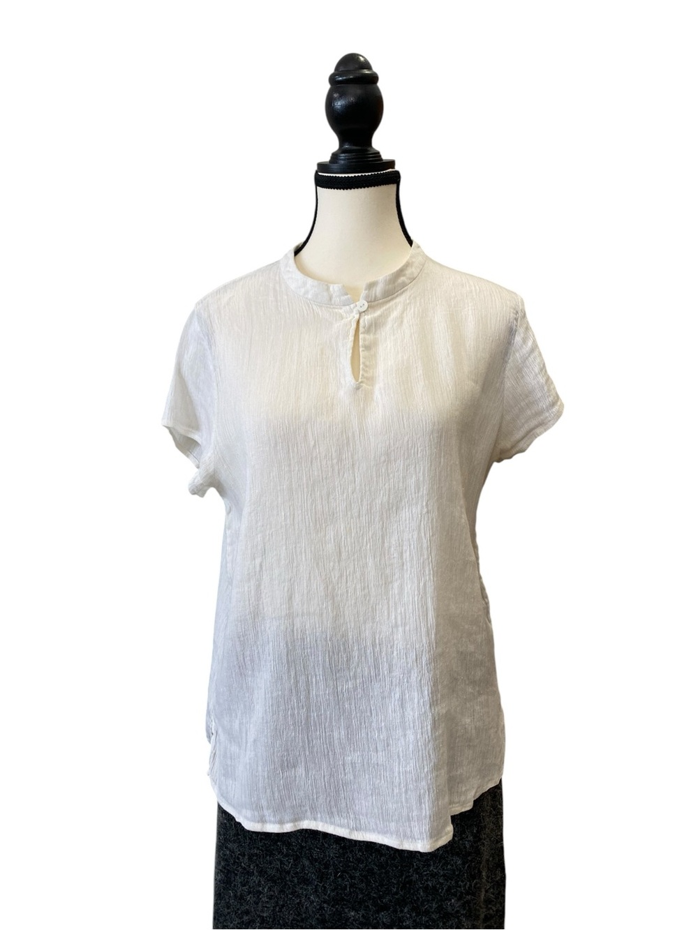 Eileen Fisher White Short-Sleeve Split-Neck Blouse linen cotton blend